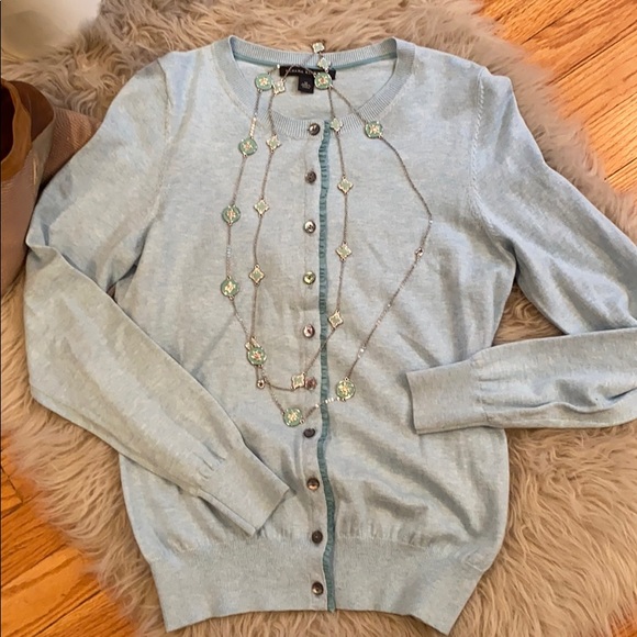 NWOT BANANA REPUBLIC BUTTON FRONT SWEATER - Picture 4 of 5